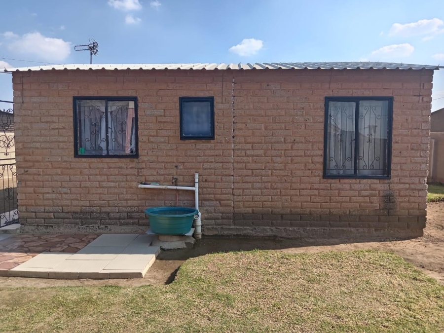 2 Bedroom Property for Sale in Zamdela Free State